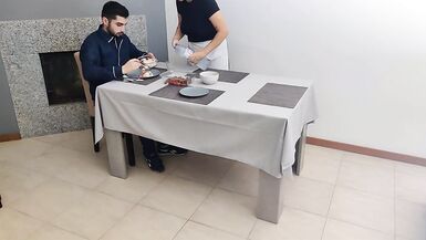 Waitress gets internal cumshot in her creamy pussy under the table - 5 image
