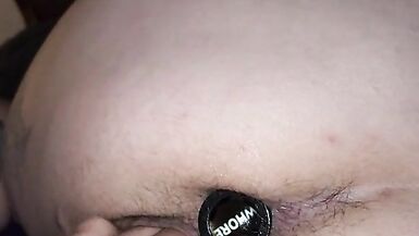 Mqmf wearing butt plug gets mojada coño fingered - 10 image
