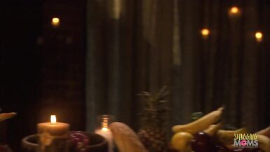 La blonde en chaleur rêve de sexe anal avec une grosse bite dure à lépoque médiévale. - 3 image