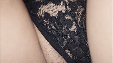 kız arkadaşımın üvey kız kardeşi, arkadaşı ve annesiyle seks bu sütlü seks partisi viral oluyor - 12 image