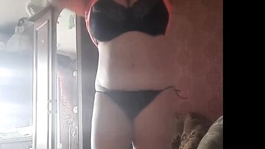 A hungry stranger's wife with big tits jumps on a member of a forelock and then shoots a video for h - 9 image