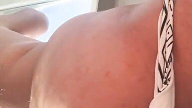 sexy latina milf balconi masturbations - 8 image