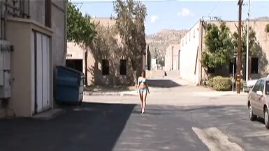 Katja Kassin lässt sich ihre eifrigen Löcher von Otto Bauers öffnen - 1 image