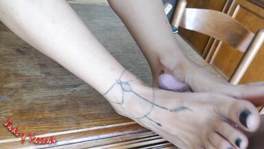 Jade to Tarzan footjob, table barefeet - 8 image