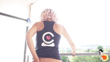 Ultra hot big ass slim Milf fucks hard - 6 image