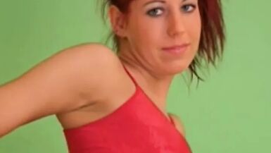 Solo Babe Y MILF Susanna Rocks Relajante Sesiones - 1 image