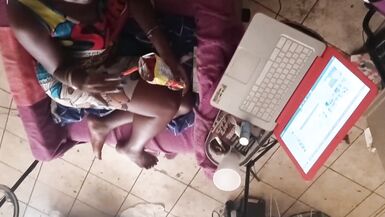 德州的骚货--她忘了相机是在黑色的Ebony Homemade Amateur Hot Milf上。 - 10 image