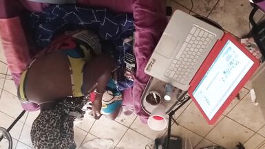 德州的骚货--她忘了相机是在黑色的Ebony Homemade Amateur Hot Milf上。 - 12 image