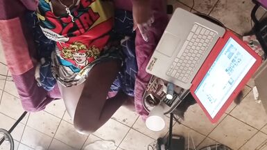 德州的骚货--她忘了相机是在黑色的Ebony Homemade Amateur Hot Milf上。 - 9 image
