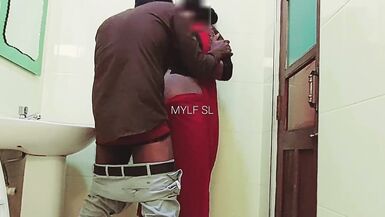 Boss had sex inside the office bathroom with Hot Milf - 5 image