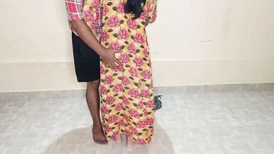 Kamwali Aunty Ko Land Chuswa Kar Dinbhar Chodayi Pelam Kiya - Queen Rima - 5 image