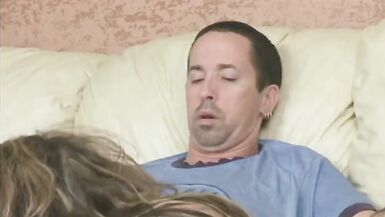 Holly Wood and Kelly Leigh with Johnny Thrust have threesome - 4 image