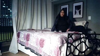 SUZY SE MASTURBATING - 2 image