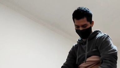 Jovencito rompiendole el oyo a escort madura - 7 image