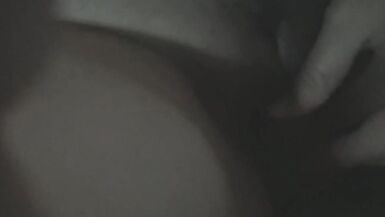 Schön masturbieren im Bett mit meinem Vibrator - 5 image