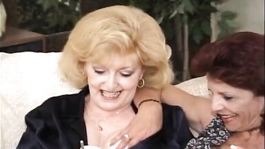 Two milfs fuck in a big orgy with two eager cocks - 2 image
