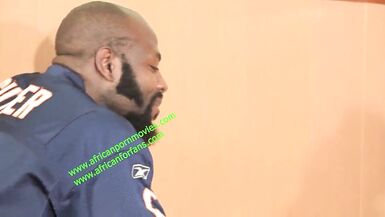 A very hot torrid fuck between the muscular bodybuilder tutor and his learner in the study room during math class rehearsals.  With his big black cock, between rehearsals and fun, to live exclusively on xvideos red - 8 image