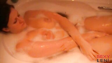 Mature MILF fucked in the bathtube - 14 image