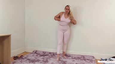 Hot milf gym clothes try on haul - 15 image