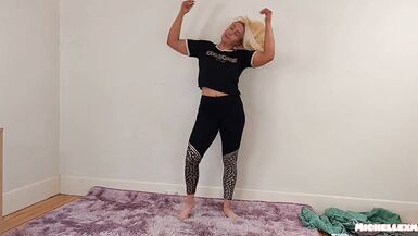 Hot milf gym clothes try on haul - 7 image