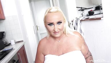 Kitty Wilder - BEHIND THE SCENES - INTERVIEW UND ALLE CASTING VIDEOS AUF FUNDORADO - 2 image