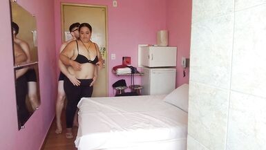 Admirei o tamanho da bunda dela e a buceta grande antes de colocar meu pau na buceta dela BBW - 2 image