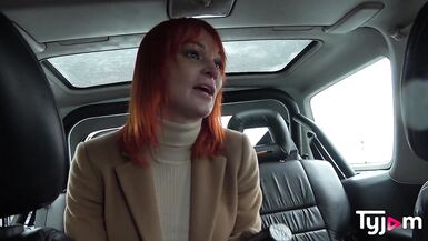 Bombshell redhead milf Kessie Shy gets a huge anal orgasm with squirt - 4 image
