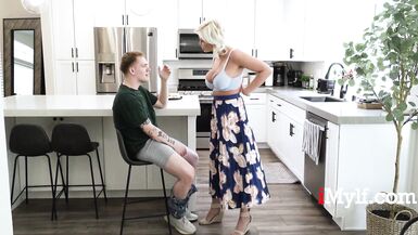 乞求继母做#Cuminyourmomchallenge - Charli Phoenix - 7 image