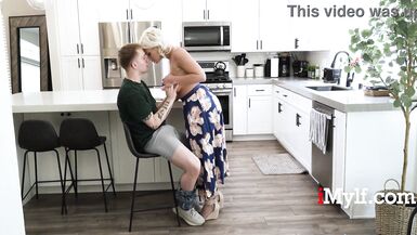 乞求继母做#Cuminyourmomchallenge - Charli Phoenix - 8 image