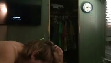 Cum sucking slut puts on one he'll of a cock sucking show - 12 image