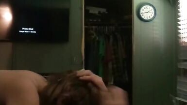 Cum sucking slut puts on one he'll of a cock sucking show - 9 image