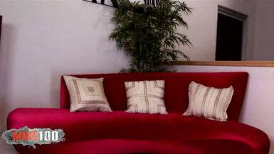 Milf negra tetona follada por una BBC - 2 image