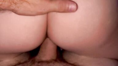 POV enquanto a Docinho leva a pila grande com os dois buracos até ao orgasmo - 4 image