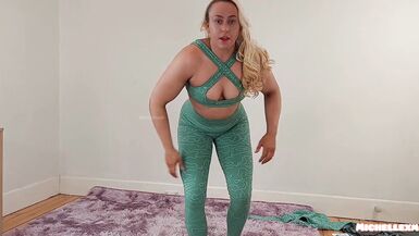 Sexy yoga pants try on - 5 image