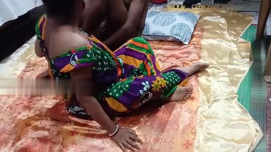 Indian Sexy Teacher Sex Her Inexperienced Student in Hindi