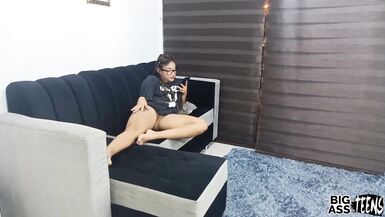 Stepmother Caught did not resist fucking with her sexy stepson with a big ass, she gives it to her babe Xvideos Big Ass - 2 image