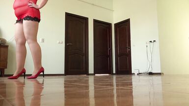 Mature BBW MILF in high heels ASMR knocking heels. - 15 image