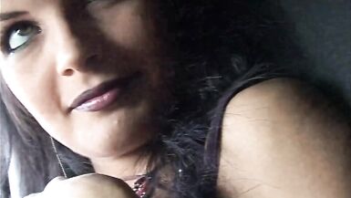 Milf loves to masturbate!