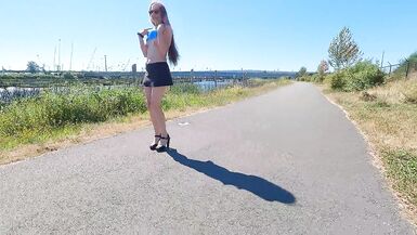 Longpussy, a Stroll on the River. - 4 image