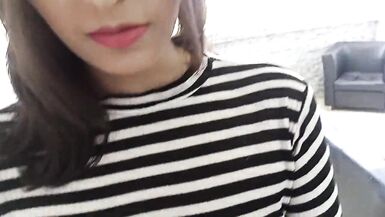 baiser une belle fille latine dans un sexe riche et chaud, elle aime sentir la bite chaude à lintérieur de son vagin. - 5 image