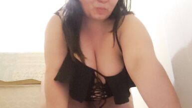 Mommy she dresses sexy to fuck her stepson step son