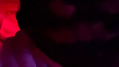 MILF baisée sous un feu rouge - 11 image