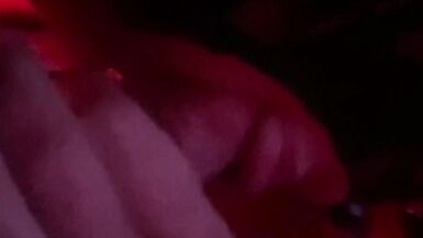 MILF baisée sous un feu rouge - 4 image