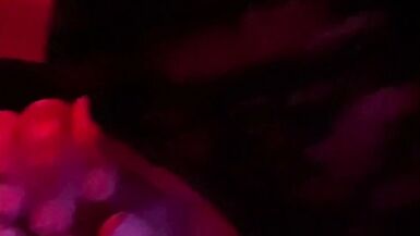 MILF baisée sous un feu rouge - 9 image