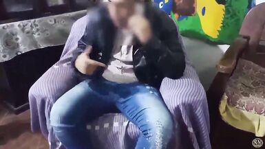 Padrastro castiga a su hijastra por llegar tarde a casa follandose a su sexy hijastra - 2 image