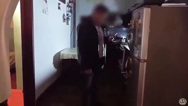 Padrastro castiga a su hijastra por llegar tarde a casa follandose a su sexy hijastra - 3 image