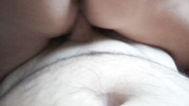 Mature se masturbe sur une bite - 12 image