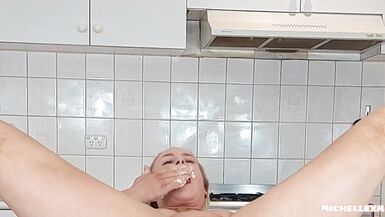 Torta milf calda e disordinata sittig - 2 image
