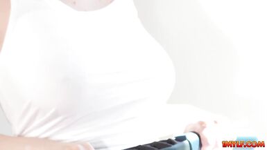 Jessica Starling spreads her legs wide open for her favorite trainer - 6 image