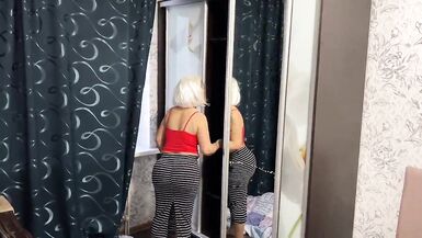 Homemade anal sex when on step mom tight skirt - 2 image
